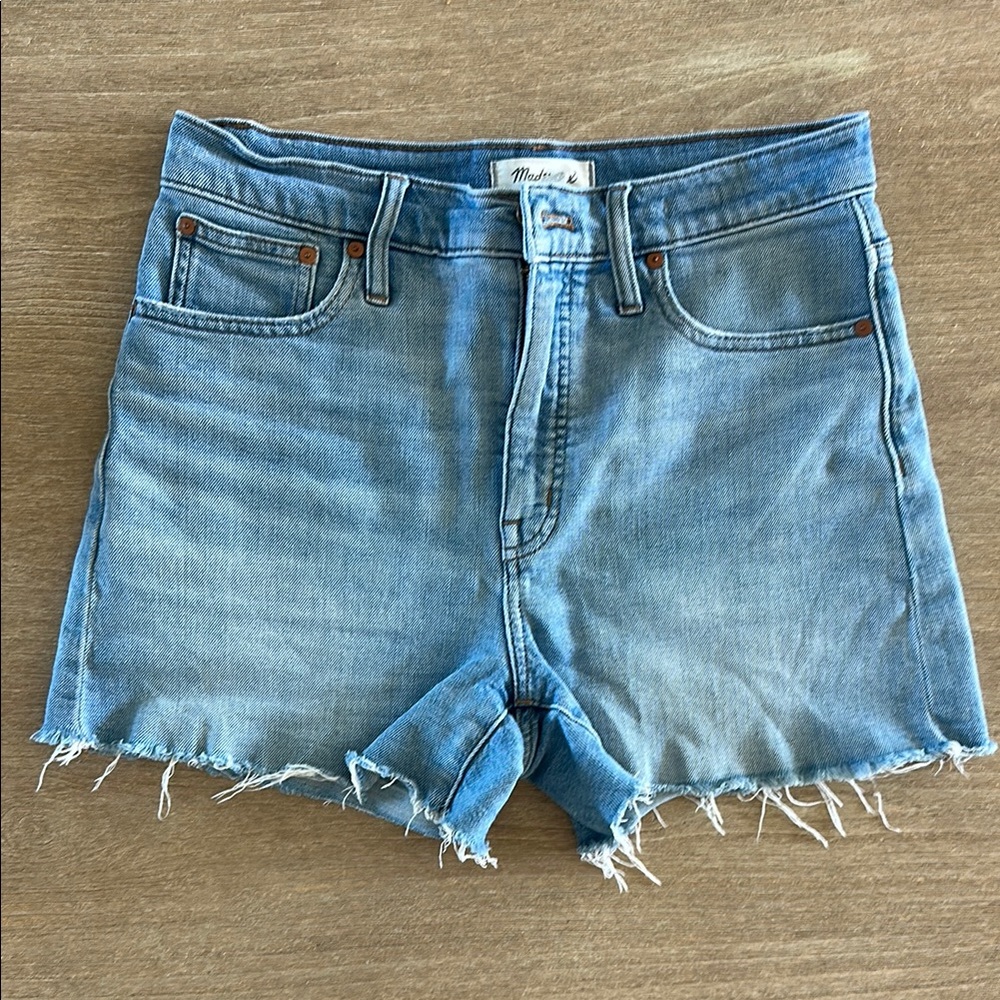 Madewell Light Blue Denim raw hem Shorts size 28
